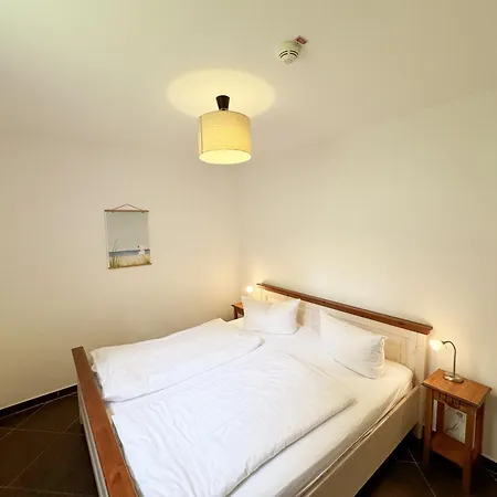 Apartment Haus Meeresblick A 126 Seegefluester Mit Terrasse Baabe